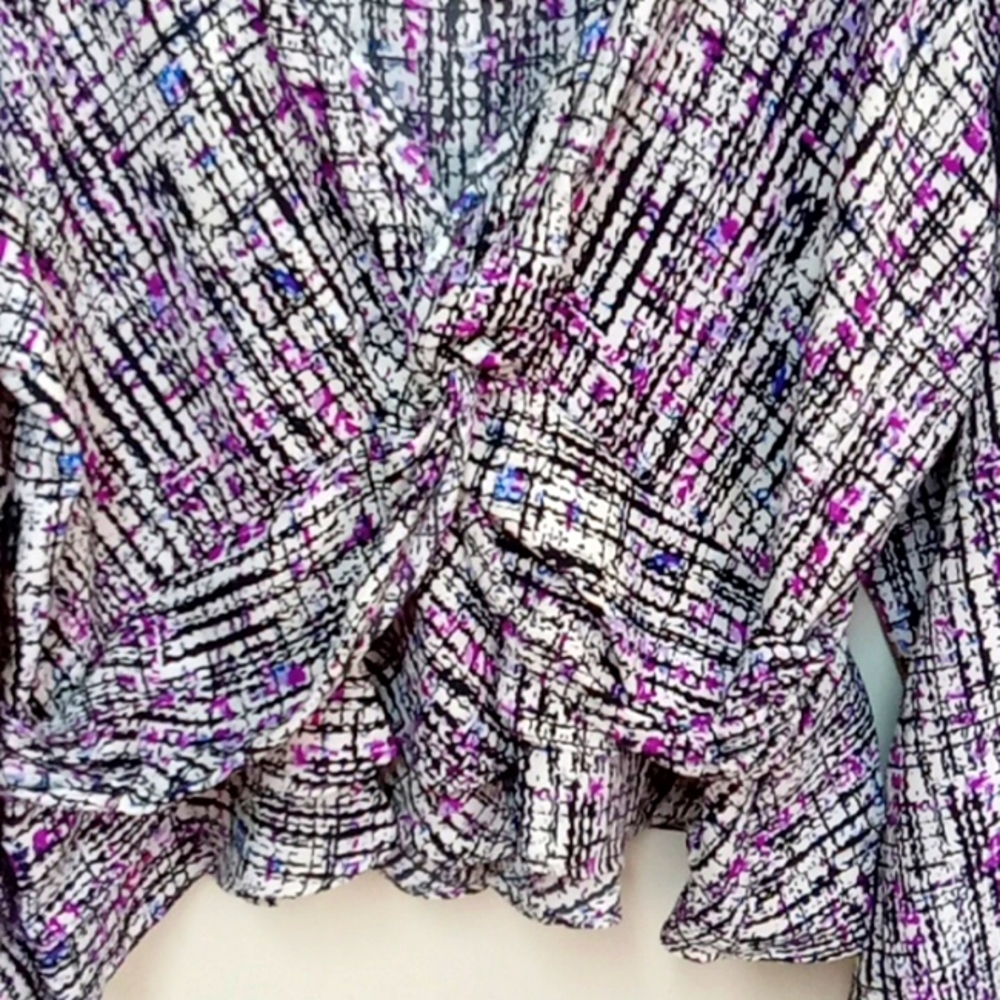 *Final Price* NWT Express Abstract Print Twist Front Tiered Ruffle Top - Picture 3 of 7